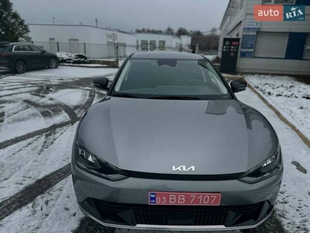 Серый Киа EV6, объемом двигателя 0 л и пробегом 38 тыс. км за 27499 $, фото 17 на Automoto.ua