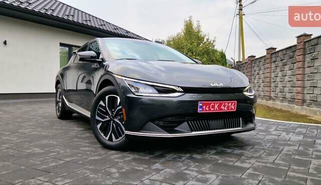 Серый Киа EV6, объемом двигателя 0 л и пробегом 2 тыс. км за 29000 $, фото 44 на Automoto.ua