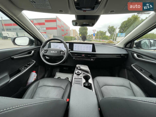 Сірий Кіа EV6, об'ємом двигуна 0 л та пробігом 16 тис. км за 29900 $, фото 12 на Automoto.ua