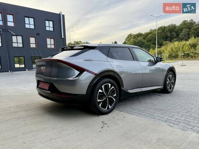 Сірий Кіа EV6, об'ємом двигуна 0 л та пробігом 9 тис. км за 27999 $, фото 14 на Automoto.ua