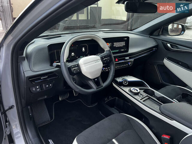 Серый Киа EV6, объемом двигателя 0 л и пробегом 1 тыс. км за 36900 $, фото 13 на Automoto.ua