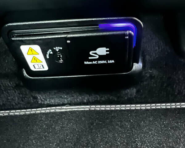 Сірий Кіа EV6, об'ємом двигуна 0 л та пробігом 1 тис. км за 38499 $, фото 38 на Automoto.ua