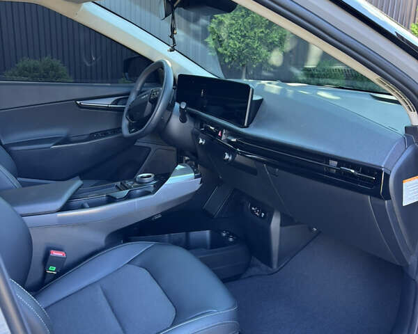 Серый Киа EV6, объемом двигателя 0 л и пробегом 3 тыс. км за 32999 $, фото 11 на Automoto.ua