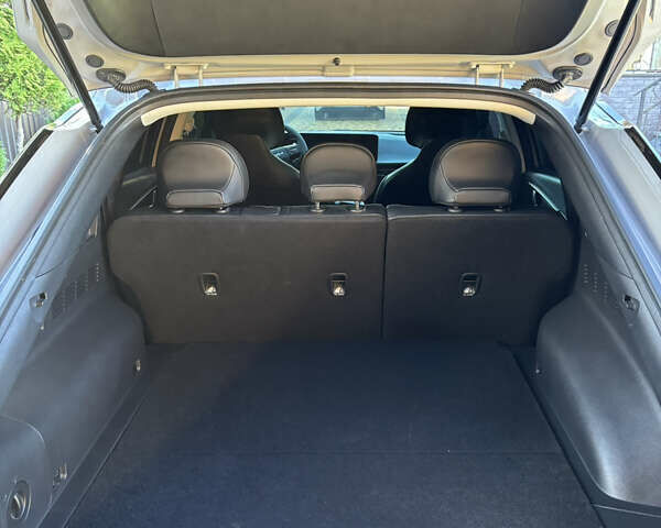 Серый Киа EV6, объемом двигателя 0 л и пробегом 3 тыс. км за 32999 $, фото 15 на Automoto.ua