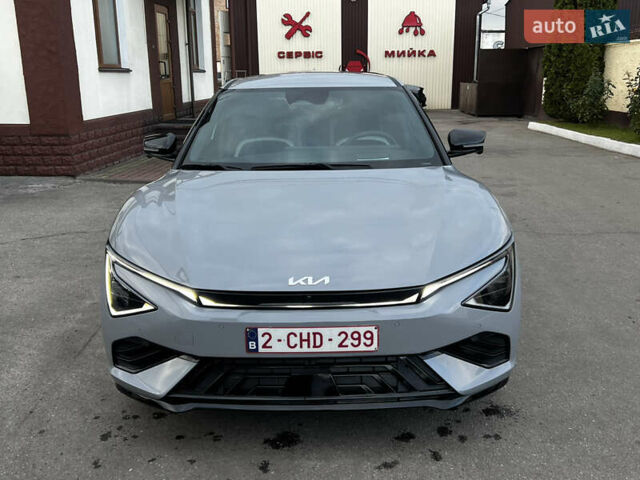 Серый Киа EV6, объемом двигателя 0 л и пробегом 1 тыс. км за 36900 $, фото 2 на Automoto.ua