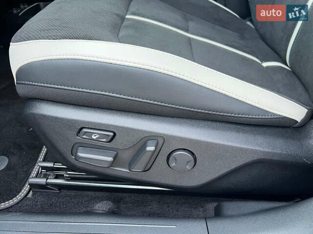 Сірий Кіа EV6, об'ємом двигуна 0 л та пробігом 1 тис. км за 38499 $, фото 30 на Automoto.ua