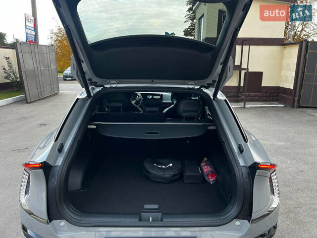 Сірий Кіа EV6, об'ємом двигуна 0 л та пробігом 1 тис. км за 38499 $, фото 42 на Automoto.ua