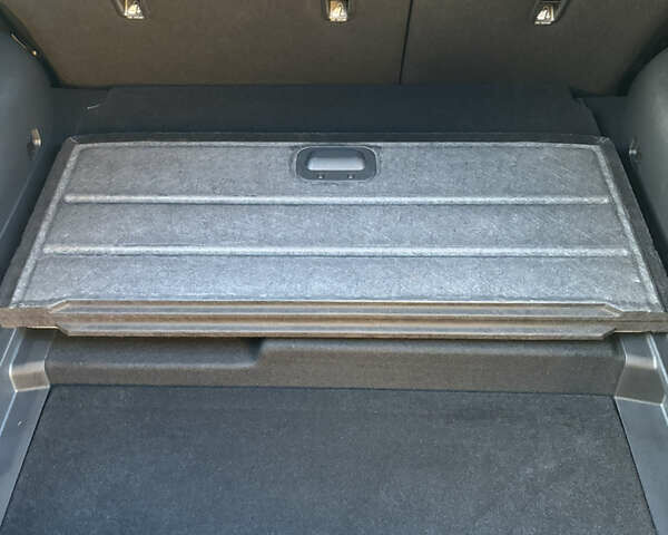 Серый Киа EV6, объемом двигателя 0 л и пробегом 3 тыс. км за 32999 $, фото 16 на Automoto.ua