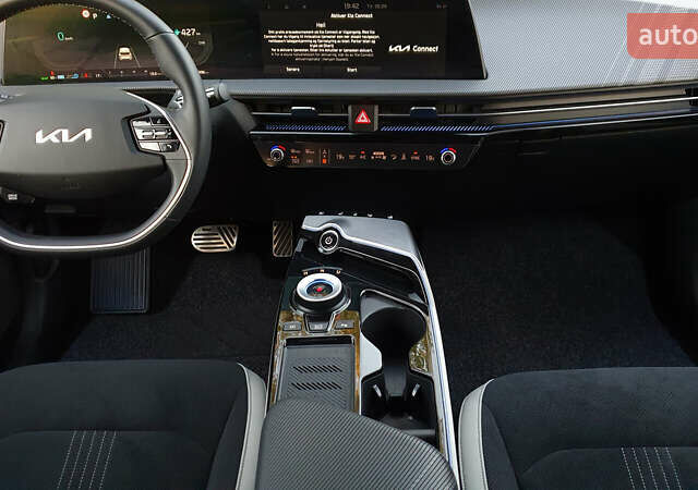 Синий Киа EV6, объемом двигателя 0 л и пробегом 9 тыс. км за 76704 $, фото 20 на Automoto.ua
