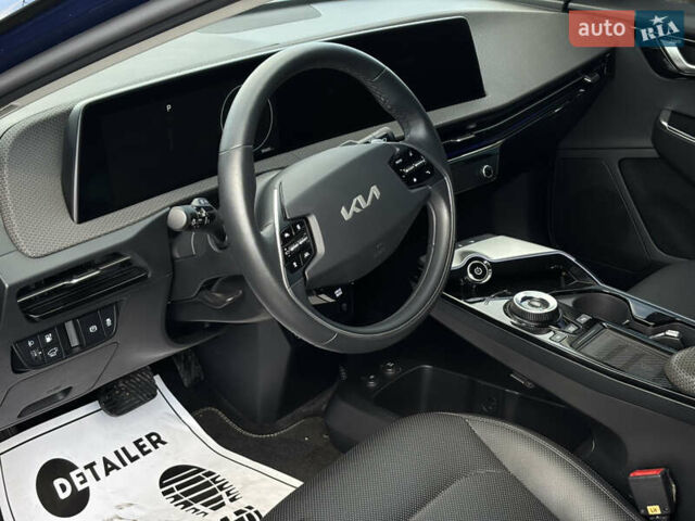 Синий Киа EV6, объемом двигателя 0 л и пробегом 95 тыс. км за 26500 $, фото 13 на Automoto.ua