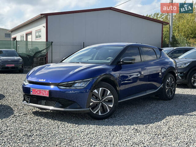 Синий Киа EV6, объемом двигателя 0 л и пробегом 95 тыс. км за 26500 $, фото 1 на Automoto.ua