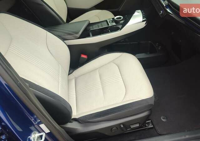 Синій Кіа EV6, об'ємом двигуна 0 л та пробігом 73 тис. км за 24200 $, фото 19 на Automoto.ua