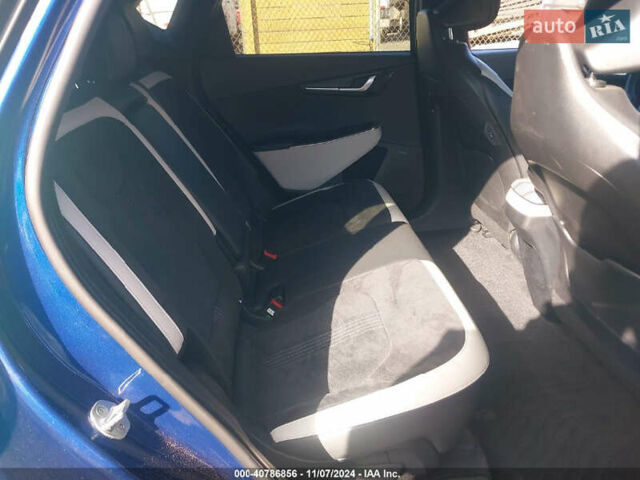 Синий Киа EV6, объемом двигателя 0 л и пробегом 46 тыс. км за 11000 $, фото 7 на Automoto.ua