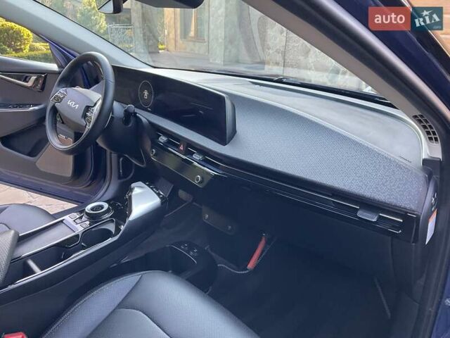 Синий Киа EV6, объемом двигателя 0 л и пробегом 87 тыс. км за 21499 $, фото 23 на Automoto.ua