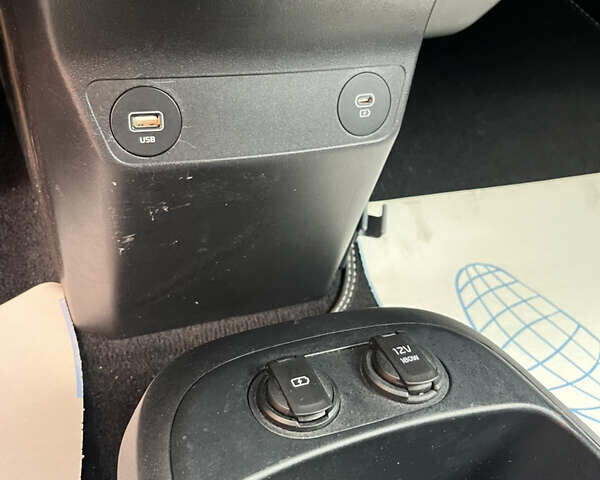 Синій Кіа EV6, об'ємом двигуна 0 л та пробігом 217 тис. км за 20550 $, фото 22 на Automoto.ua