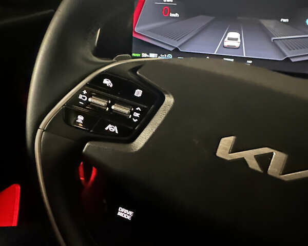 Синий Киа EV6, объемом двигателя 0 л и пробегом 25 тыс. км за 27100 $, фото 10 на Automoto.ua