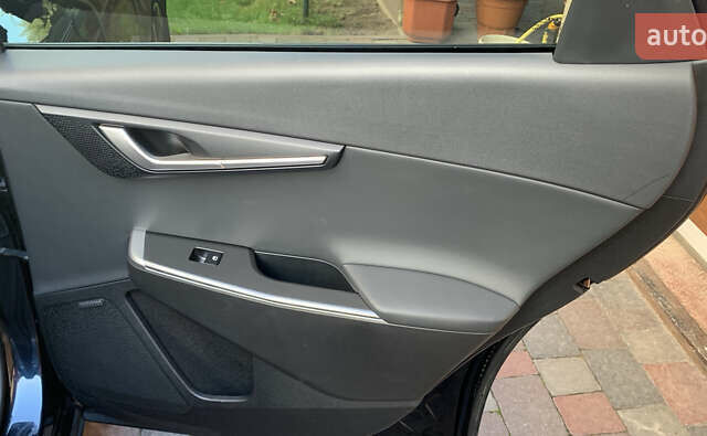 Синий Киа EV6, объемом двигателя 0 л и пробегом 36 тыс. км за 26750 $, фото 14 на Automoto.ua