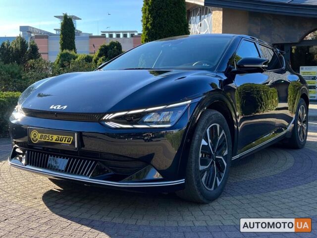 Синий Киа EV6, объемом двигателя 77 л и пробегом 63 тыс. км за 28100 $, фото 2 на Automoto.ua