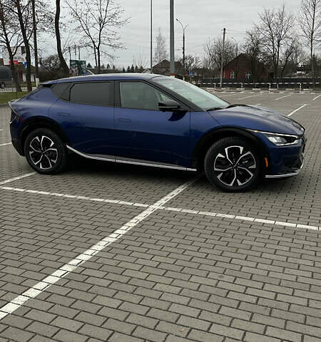 Синий Киа EV6, объемом двигателя 0 л и пробегом 29 тыс. км за 26900 $, фото 3 на Automoto.ua