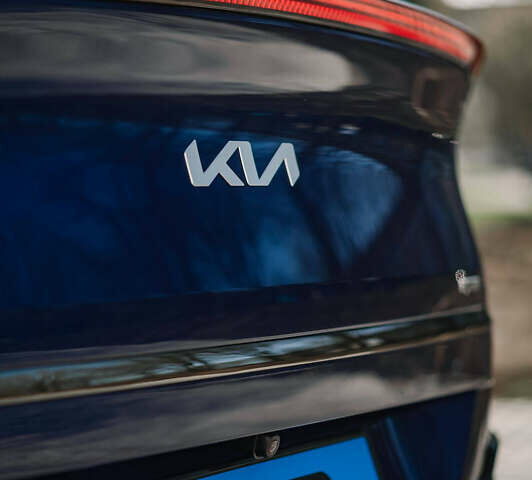 Синий Киа EV6, объемом двигателя 0 л и пробегом 21 тыс. км за 34950 $, фото 20 на Automoto.ua