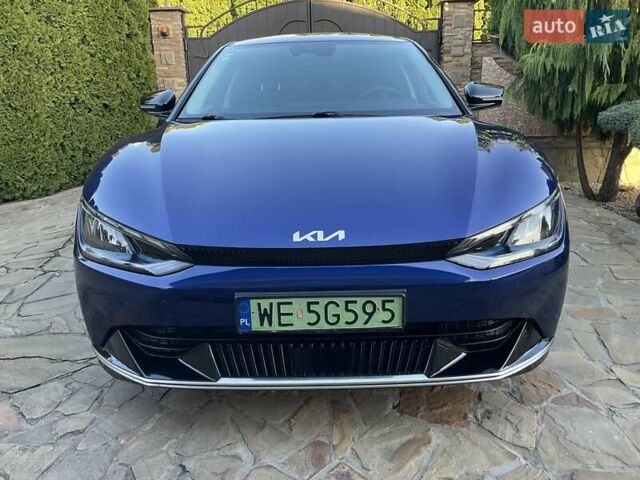 Синий Киа EV6, объемом двигателя 0 л и пробегом 87 тыс. км за 21499 $, фото 1 на Automoto.ua