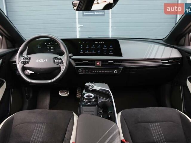 Синий Киа EV6, объемом двигателя 0 л и пробегом 44 тыс. км за 27600 $, фото 13 на Automoto.ua