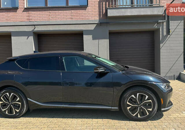 Синій Кіа EV6, об'ємом двигуна 0 л та пробігом 132 тис. км за 21900 $, фото 3 на Automoto.ua