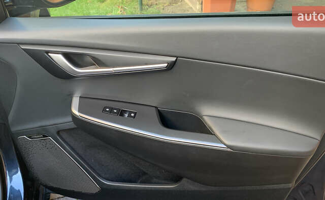 Синий Киа EV6, объемом двигателя 0 л и пробегом 36 тыс. км за 26750 $, фото 12 на Automoto.ua