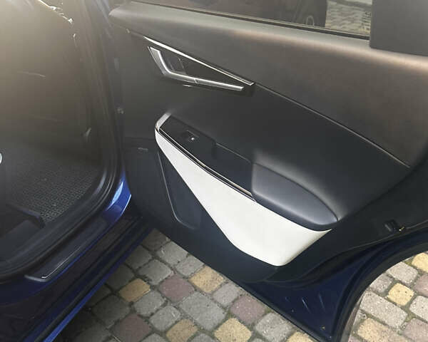 Синий Киа EV6, объемом двигателя 0 л и пробегом 25 тыс. км за 27100 $, фото 9 на Automoto.ua