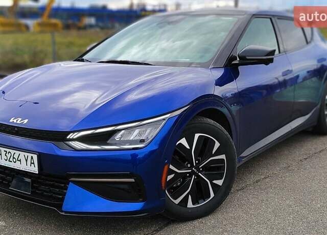 Синий Киа EV6, объемом двигателя 0 л и пробегом 11 тыс. км за 25999 $, фото 1 на Automoto.ua
