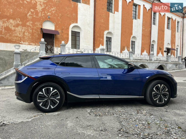 Синій Кіа EV6, об'ємом двигуна 0 л та пробігом 217 тис. км за 20550 $, фото 5 на Automoto.ua