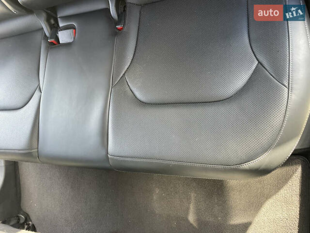 Синий Киа EV6, объемом двигателя 0 л и пробегом 103 тыс. км за 21900 $, фото 12 на Automoto.ua