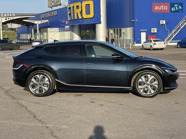 Синий Киа EV6, объемом двигателя 0 л и пробегом 40 тыс. км за 28450 $, фото 7 на Automoto.ua