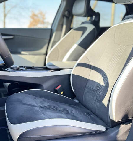 Синий Киа EV6, объемом двигателя 0 л и пробегом 39 тыс. км за 32000 $, фото 18 на Automoto.ua