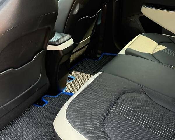 Синий Киа EV6, объемом двигателя 0 л и пробегом 7 тыс. км за 32500 $, фото 16 на Automoto.ua