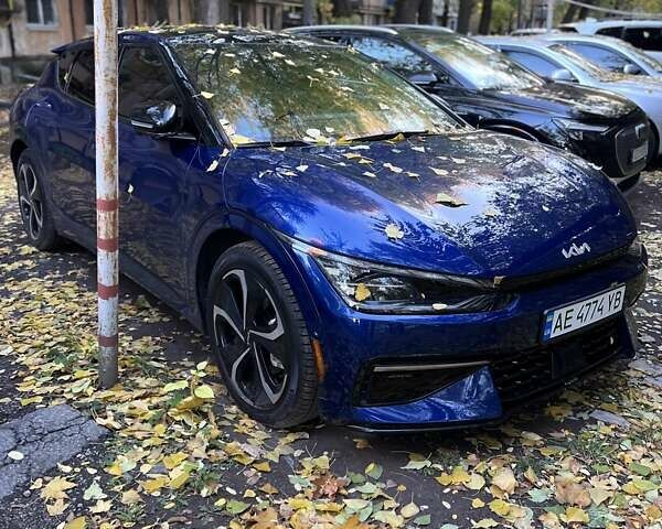 Синий Киа EV6, объемом двигателя 0 л и пробегом 38 тыс. км за 30100 $, фото 1 на Automoto.ua