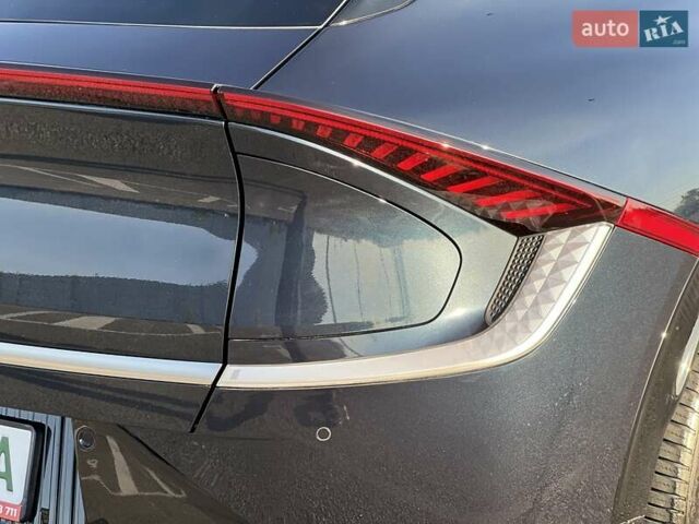 Синій Кіа EV6, об'ємом двигуна 0 л та пробігом 30 тис. км за 31850 $, фото 19 на Automoto.ua