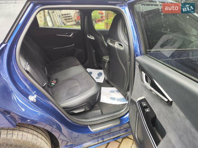 Синий Киа EV6, объемом двигателя 0 л и пробегом 7 тыс. км за 30900 $, фото 13 на Automoto.ua