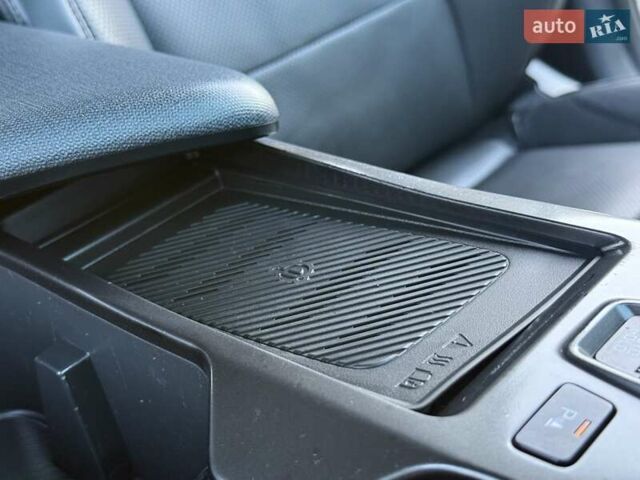 Синій Кіа EV6, об'ємом двигуна 0 л та пробігом 100 тис. км за 22700 $, фото 94 на Automoto.ua