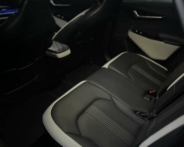 Синий Киа EV6, объемом двигателя 0 л и пробегом 38 тыс. км за 30100 $, фото 10 на Automoto.ua