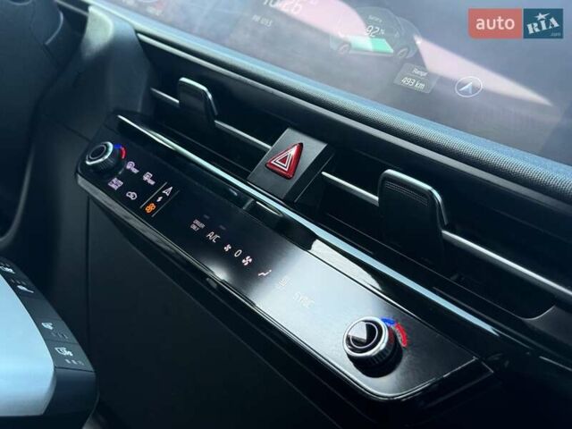 Синій Кіа EV6, об'ємом двигуна 0 л та пробігом 100 тис. км за 22700 $, фото 92 на Automoto.ua