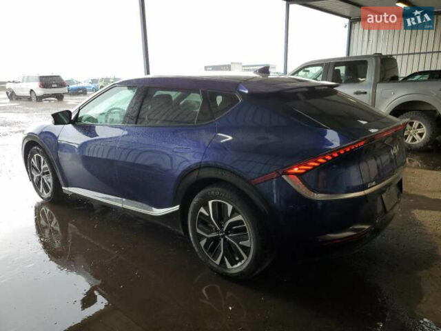 Синій Кіа EV6, об'ємом двигуна 0 л та пробігом 242 тис. км за 17999 $, фото 3 на Automoto.ua