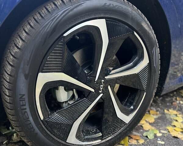 Синий Киа EV6, объемом двигателя 0 л и пробегом 38 тыс. км за 30100 $, фото 20 на Automoto.ua