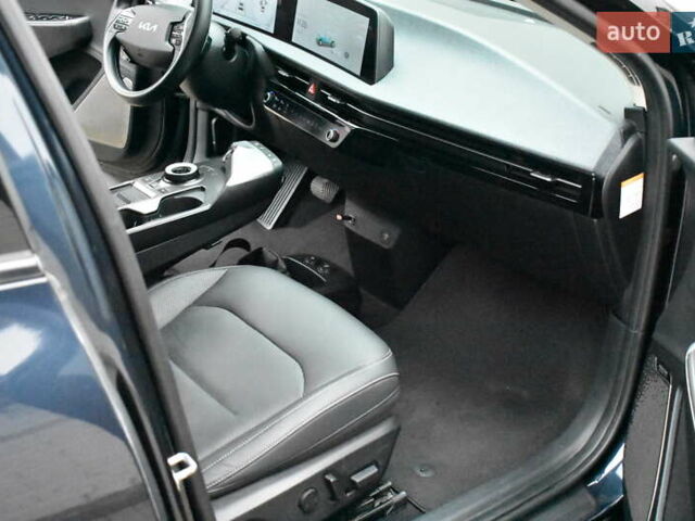 Синий Киа EV6, объемом двигателя 0 л и пробегом 74 тыс. км за 23000 $, фото 13 на Automoto.ua
