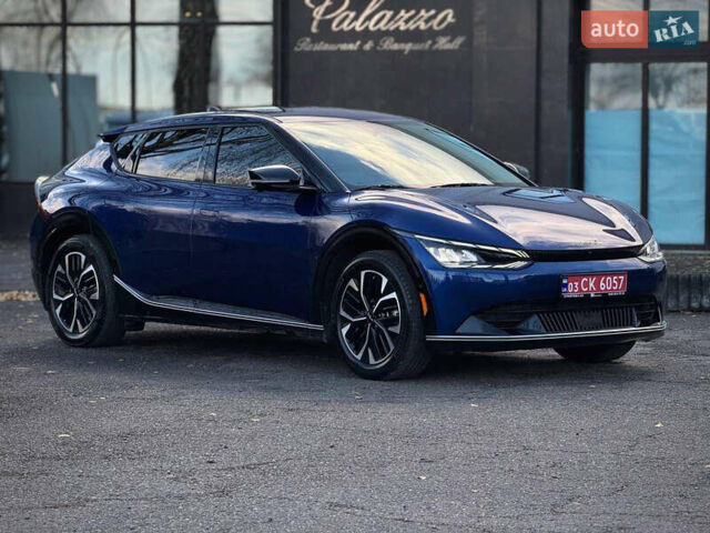 Синий Киа EV6, объемом двигателя 0 л и пробегом 35 тыс. км за 26500 $, фото 3 на Automoto.ua