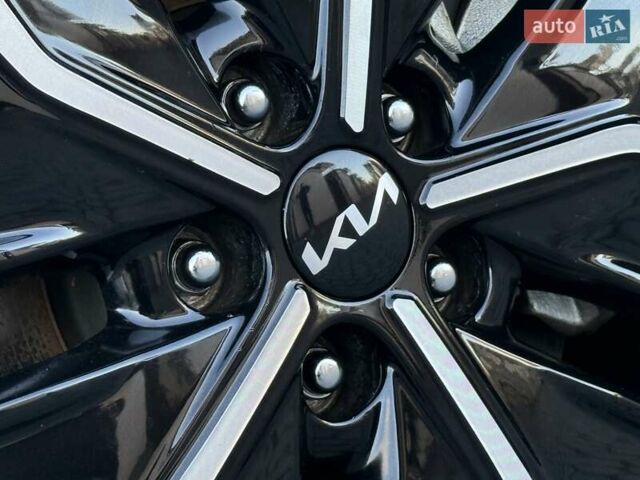 Синій Кіа EV6, об'ємом двигуна 0 л та пробігом 100 тис. км за 22700 $, фото 11 на Automoto.ua