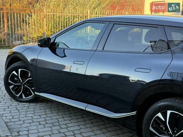Синій Кіа EV6, об'ємом двигуна 0 л та пробігом 100 тис. км за 22700 $, фото 63 на Automoto.ua