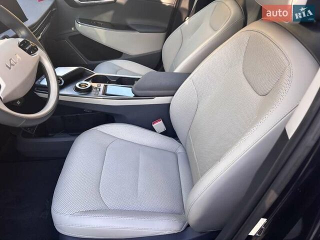 Кіа EV6 2023 у Івано-Франківську на Automoto.ua Синій Кіа EV6, об'ємом двигуна 0 л та пробігом 37 тис. км за 26300 $, фото 15 на Automoto.ua