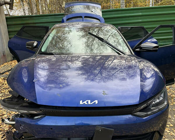 Синий Киа EV6, объемом двигателя 0 л и пробегом 27 тыс. км за 23800 $, фото 10 на Automoto.ua