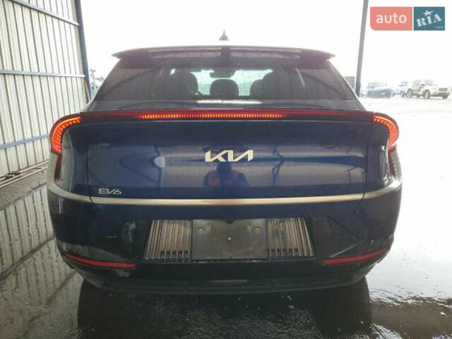 Синій Кіа EV6, об'ємом двигуна 0 л та пробігом 242 тис. км за 17999 $, фото 5 на Automoto.ua